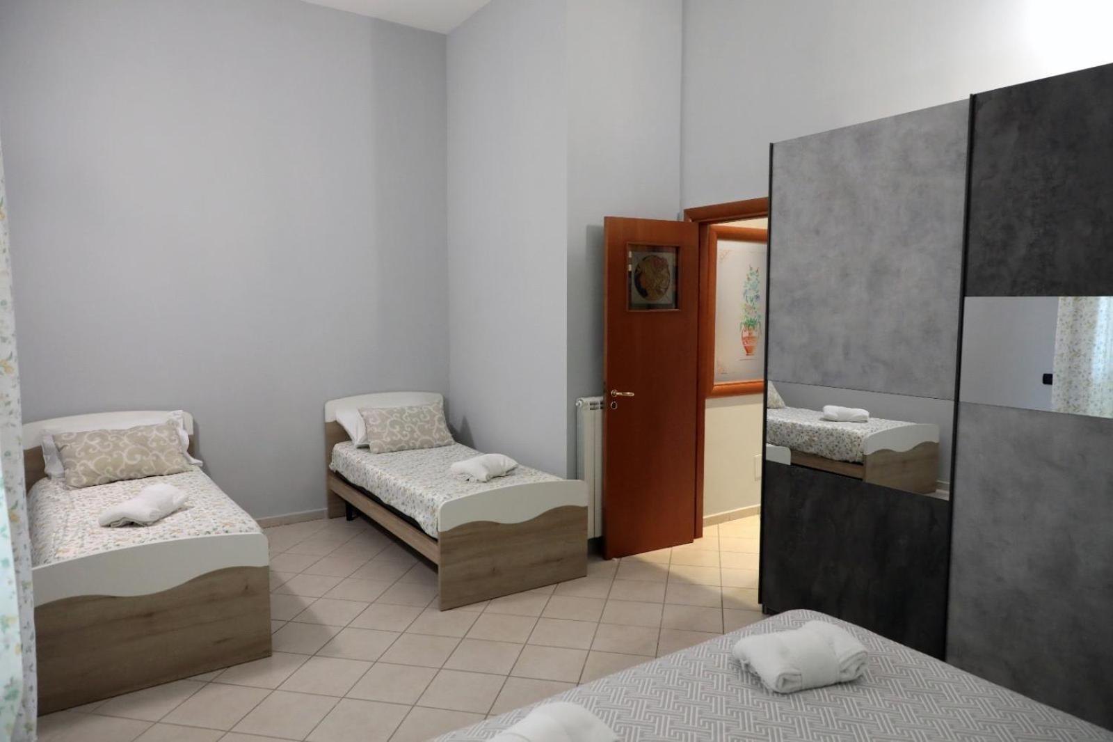 Villa Sorge Apartments San Giorgio a Cremano Bagian luar foto