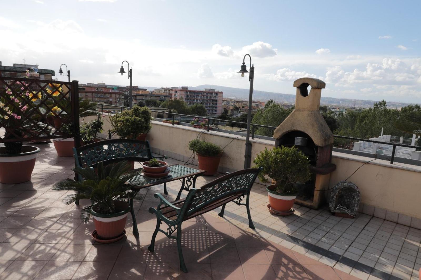 Villa Sorge Apartments San Giorgio a Cremano Bagian luar foto